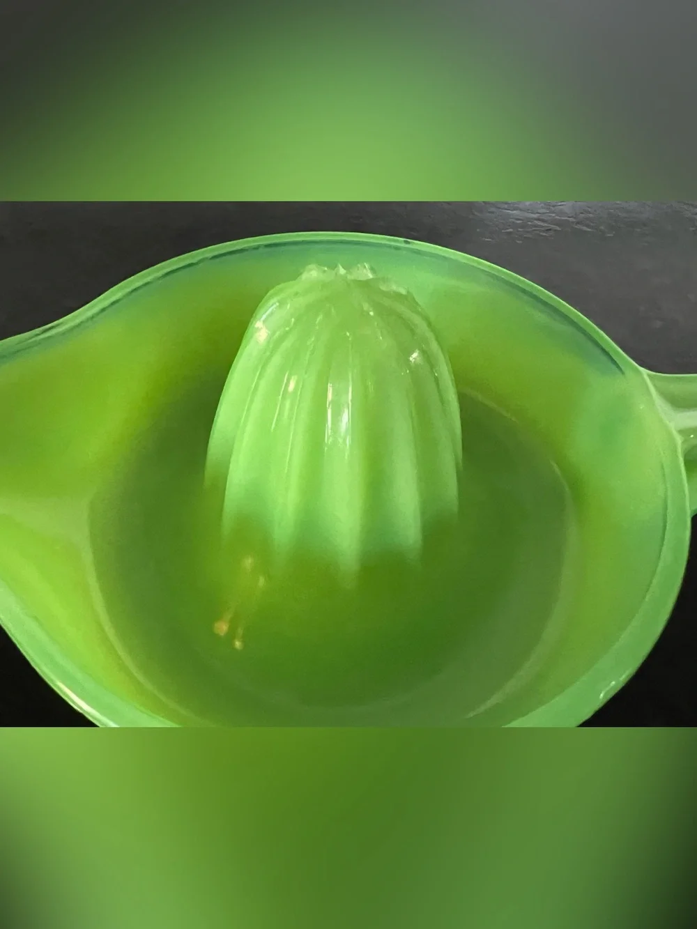 Spectacular Sunkist Jadeite Vintage Uranium Glass Juicer Reamer
